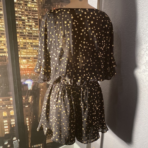 IF BY SEA - black shorts romper s/s w gold stars sheer mesh overlay, deepV - L - Picture 15 of 16
